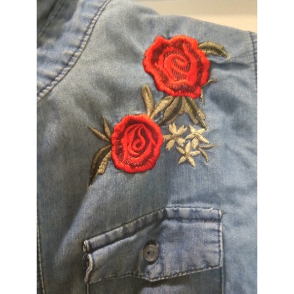 Cavalini Sleeveless Denim Shirt with Embroidered Roses, Size Medium - Picture 3 of 4